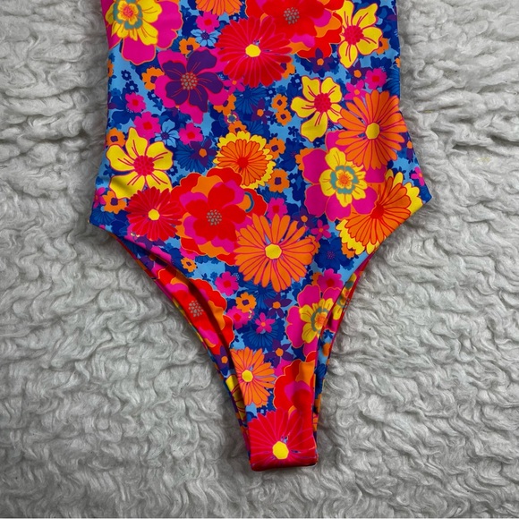 NEW Kulani Kinis cheeky one piece swimsuit - Picture 4 of 9